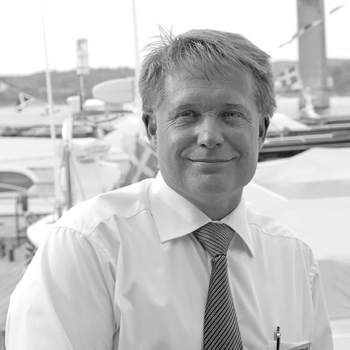 Benny Martinsson, Entreprenör och försäljare av båtar
