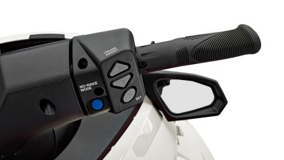 2015-Yamaha-FX-Cruiser-SHO-EU-Pure-White-Detail-004