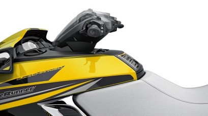 2015-Yamaha-FX-SHO-EU-Black-Metallic-with-Lazer-Yellow-Metallic-Detail-007